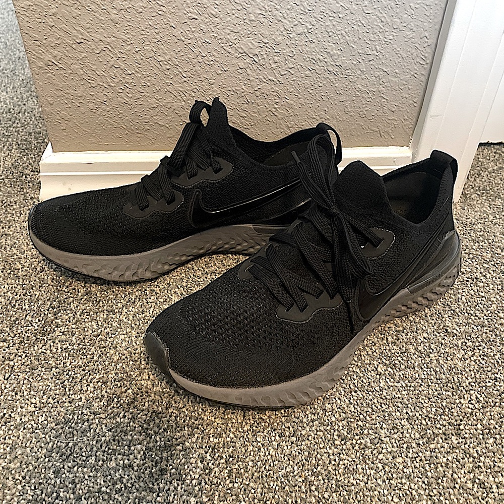 Nike Epic React Flyknit 2